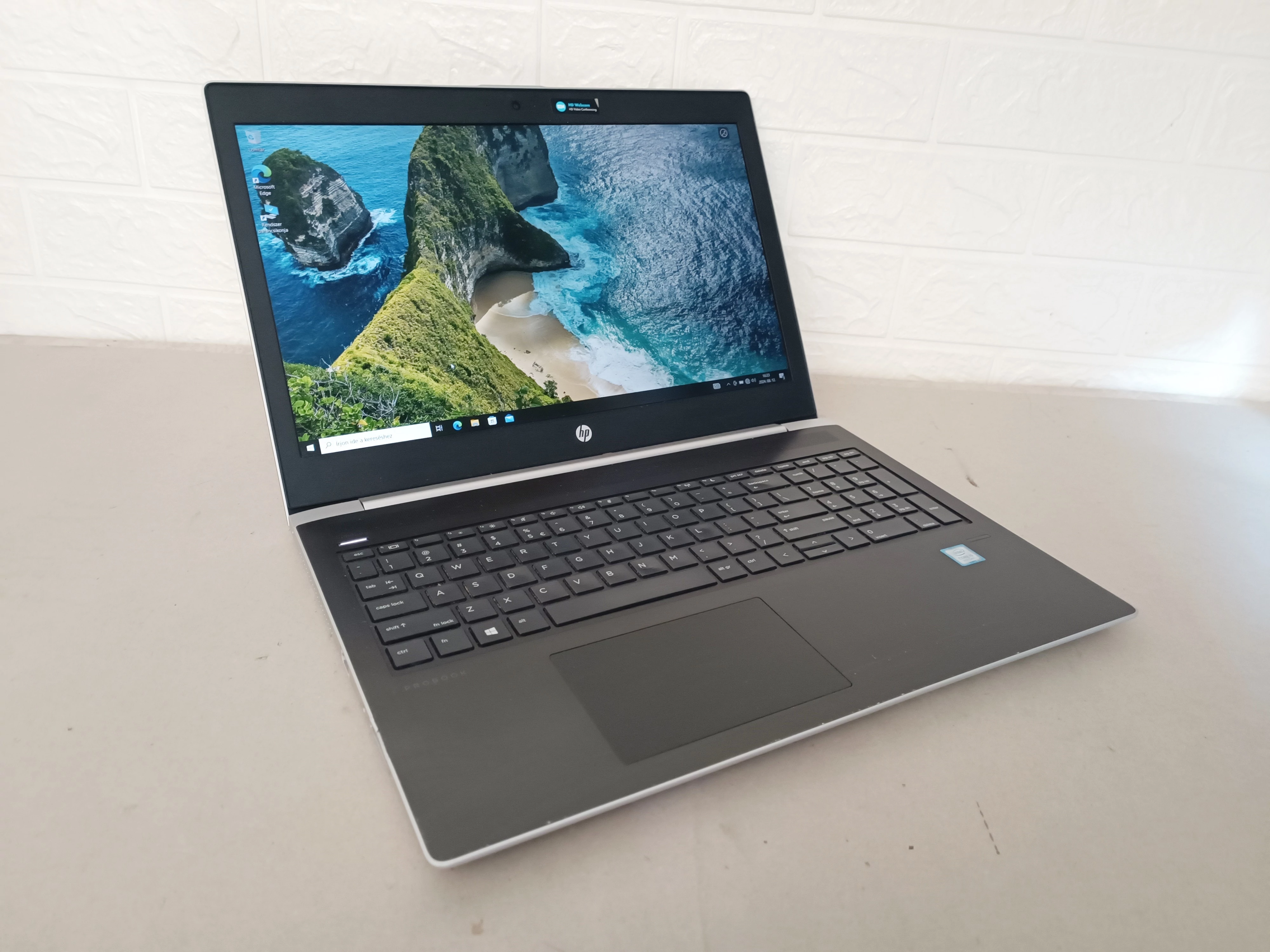HP ProBook 450 G5,FHD,15.6,i5-8250U,8GB DDR4,256GB SSD,WIN10 HP ProBook 450 G5,FHD,15.6,i5-8250U,8GB DDR4,256GB SSD,WIN10