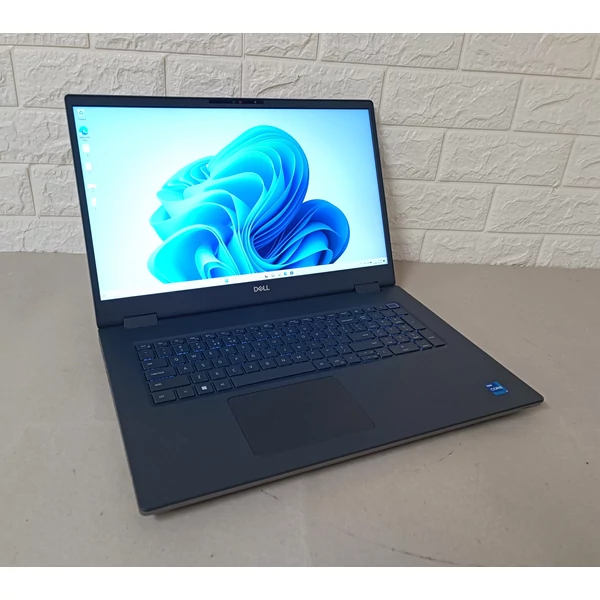 Dell Precision 7770,17.3",FHD,i7-12850HX,32GB DDR5,1TB SSD,12GB VGA,WIN11