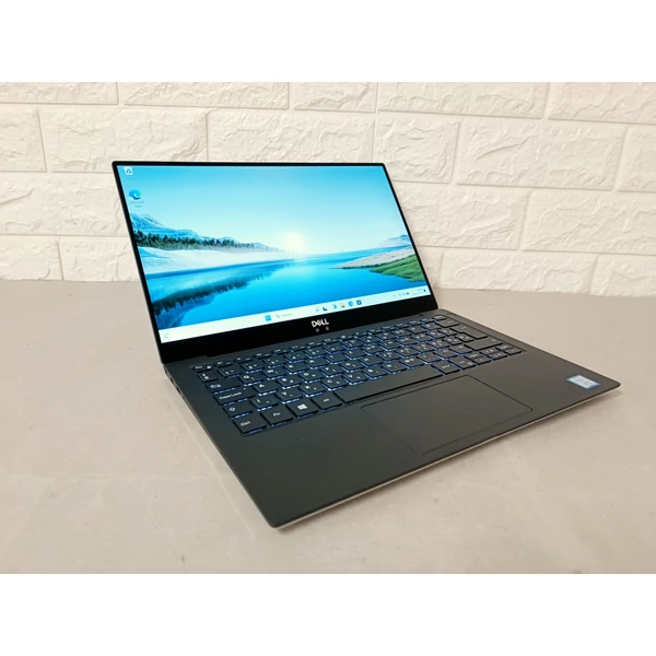 Dell XPS 13 9370,13.3" UHD,i7-8550U,16GB,512GB SSD,WIN11,TOUCH
