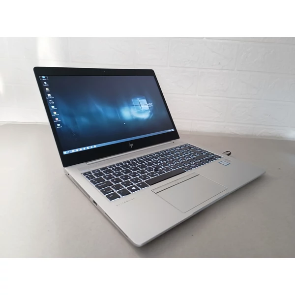 HP Elitebook 840 G5,FHD,14",i7-8650U,16GB DDR4,512GB SSD,WIN10,magyar billentyűzet