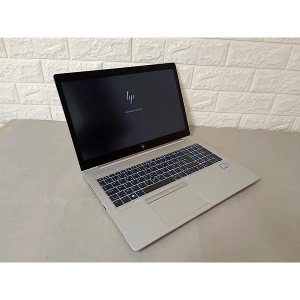 HP EliteBook 850 G6,15.6"FHD,i5-8365U,8GB DDR4,256GB M2 SSD,2GB DDR5 VGA,WIN10