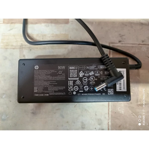 HP 19.5V 4.62A 90W vékony center-pin, 4.5mm x 3mm ,gyári laptop töltő 