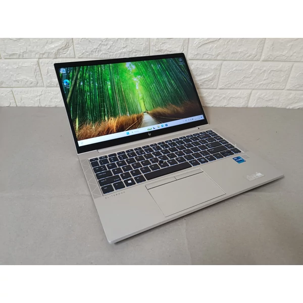 HP Elitebook 840 G8,14"FHD,i7-1165G7,8GB DDR4,256GB SSD,WIN11